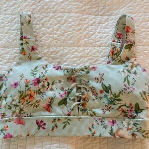 Activewear Floral Top (Size Small)